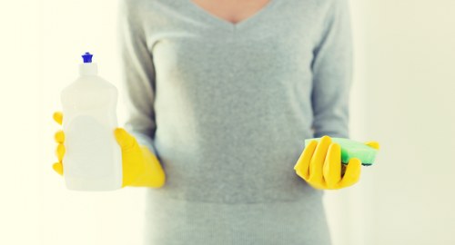 Cleaning team managing payment, cancellation, and liability conditions